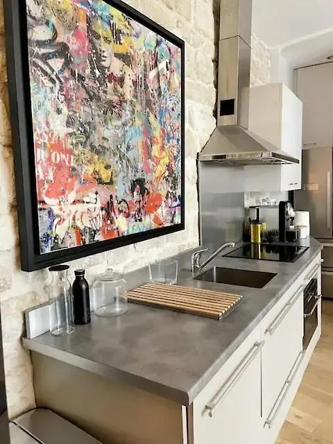 Contemporary Apartment 150 Meters From Place Victor Hugo Paris 16